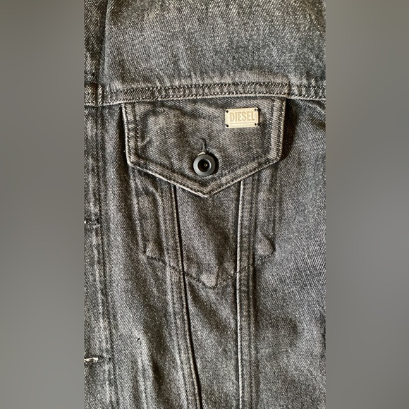 Jean jacket - Picture 1 of 3